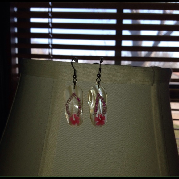 Cute earring