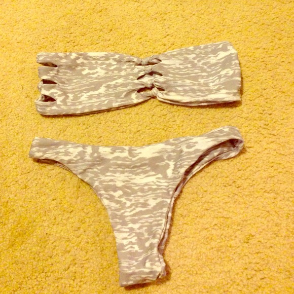 ⚡️SOLD⚡️Mikoh bikini. 100 pp