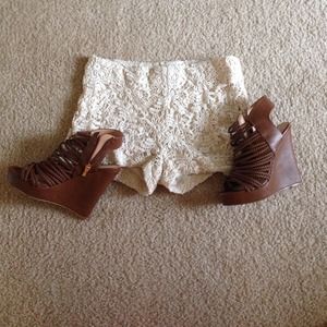 ❌Sold on Vinted❌Ivory crochet high waisted shorts