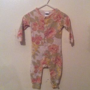 BOGO Gap pajamas for your lil one! Plus free gift