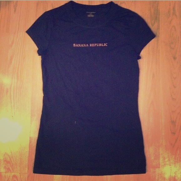Banana Republic Tee