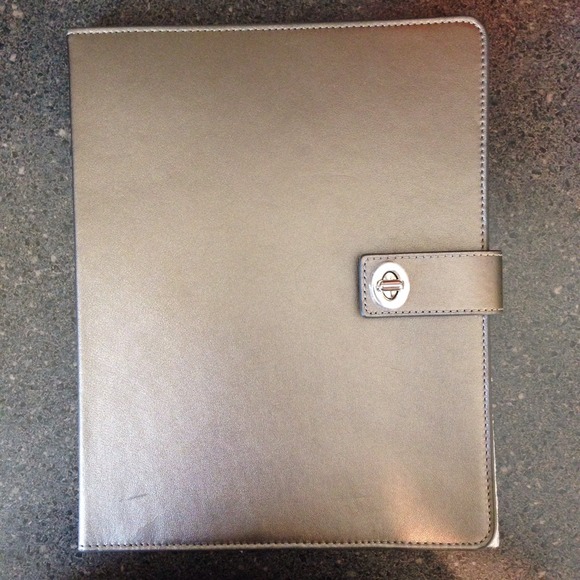 ! S O L D ! COACH Occasion Metallic iPad Case - Picture 1 of 3
