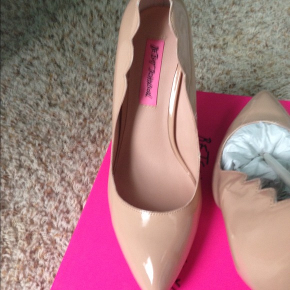 Brand new Betsy Johnson heels - Picture 3 of 3