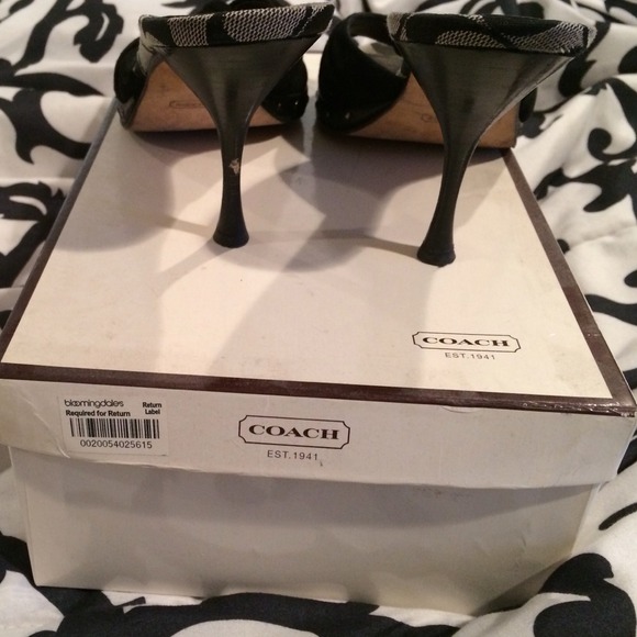 Coach black suede rivet heels - Picture 4 of 4