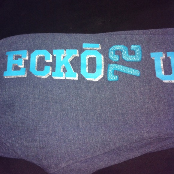 ❌SOLD❌Ecko red sweat capris - Picture 2 of 3