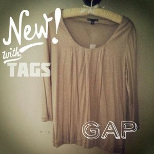 NWT Gap top