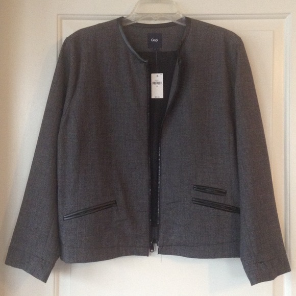 ***SOLD***Grey tweed blazer with black leather