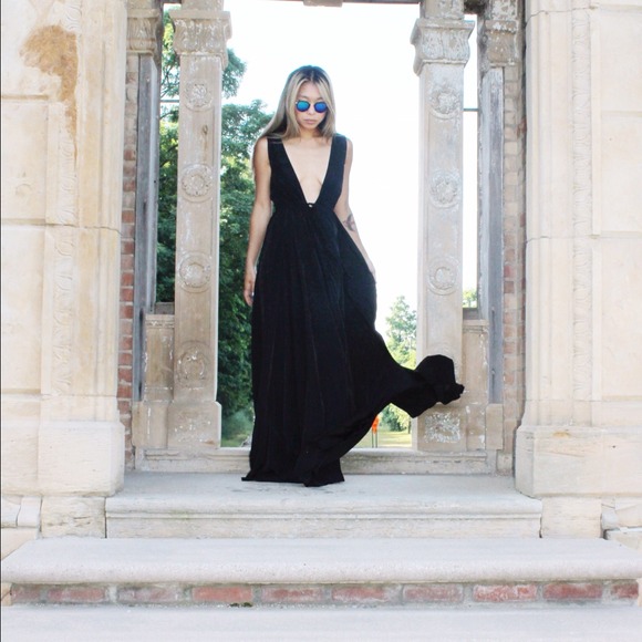 @jennybhale on Instagram✌️ - Picture 2 of 4