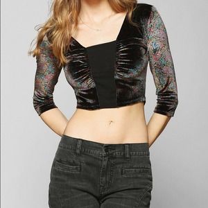 XS Ecote velvet crop top