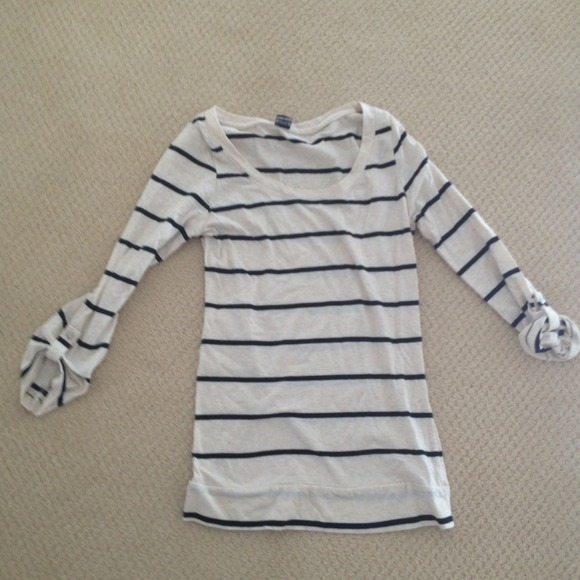 Striped 3/4 Sleeve Shirt
