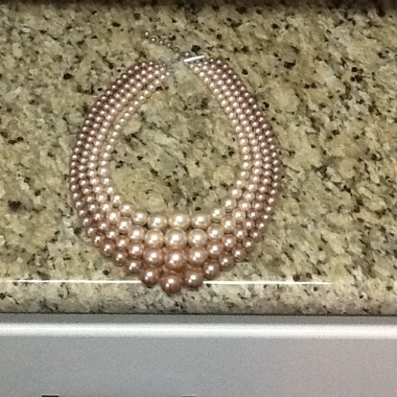 Jewelry - 💎💎💎VINTAGE 4 STRAND PEARLS💎💎💎