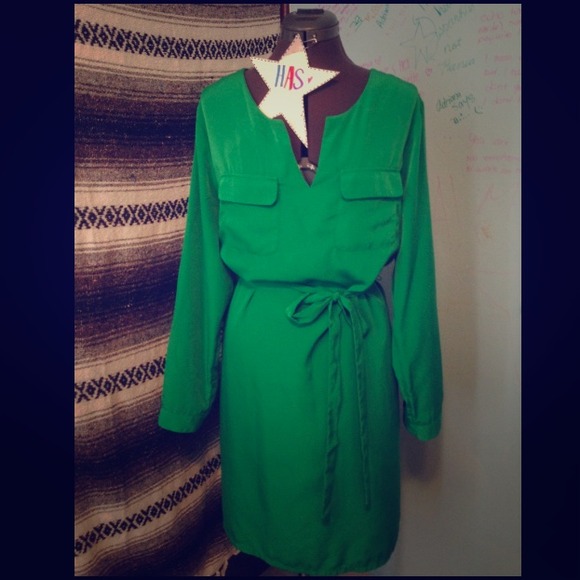 FUN AND FRIENDLY GREEN DRESS - OLD NAVY