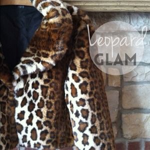 ✂Faux Leopard Cropped Jacket