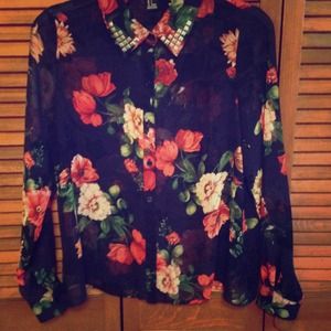 Sheer Navy Floral Print Blouse!