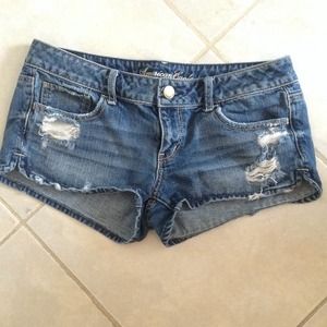 American Eagle destructed denim shorts