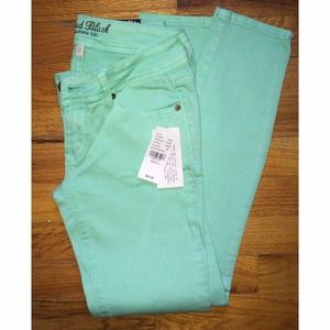 NWT Bullhead Mint Jeans