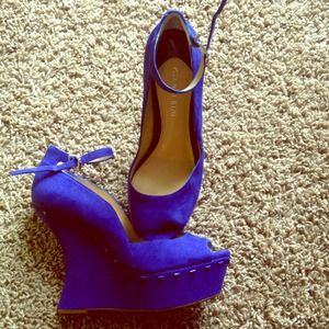 Blue Gianni Bini shoes