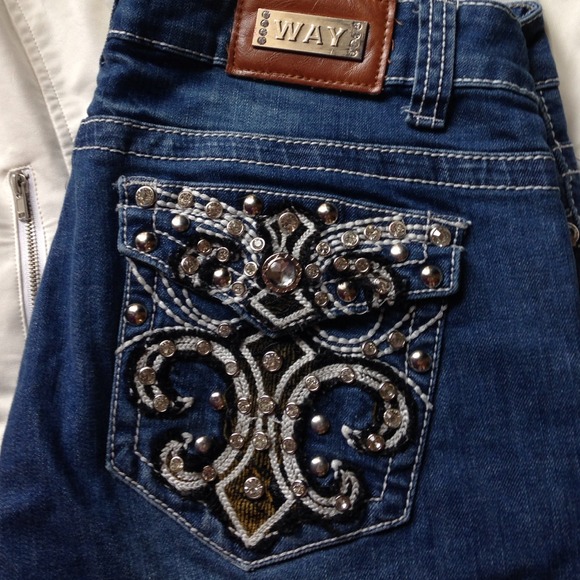 BLING JEANS 💎💎💍💎💍💎💍 - Picture 2 of 4