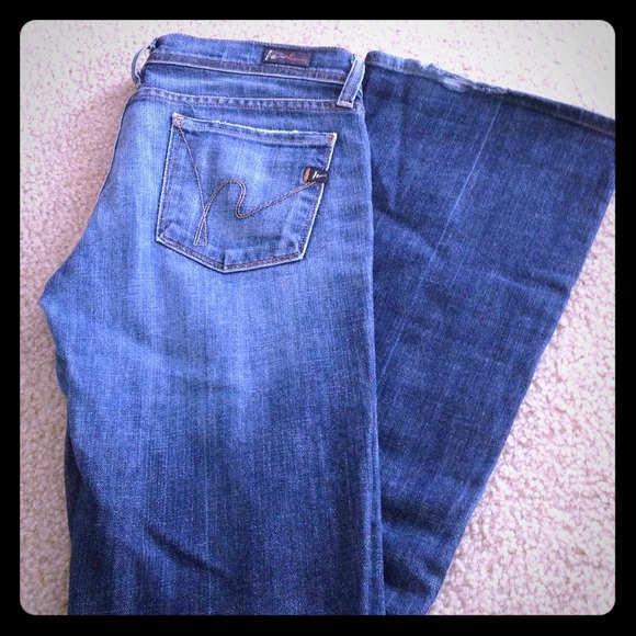 Citizen of Humanity Low-Waist Flair Jeans