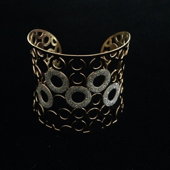 Cuff bracelet