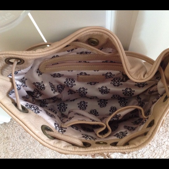 *** REDUCED *** JESSICA SIMPSON HANDBAG - Picture 3 of 3