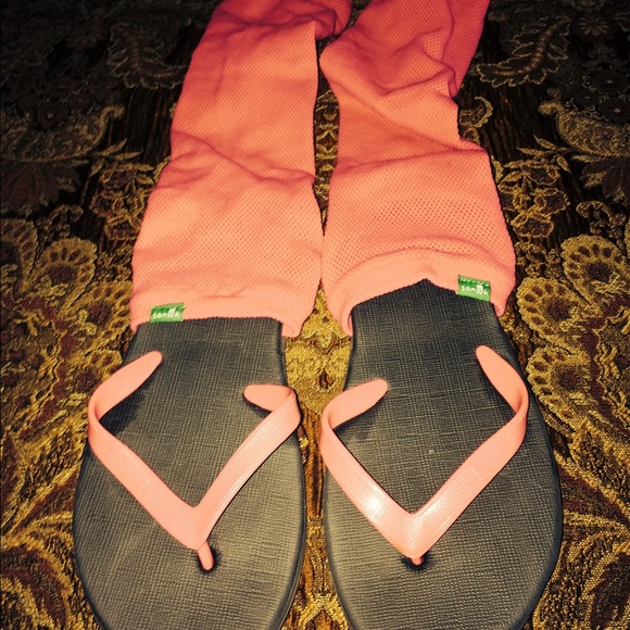 SANUK SANDLES WITH LEG WARMERS SIZE 8 like new $30