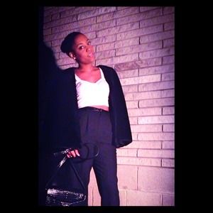 Low neckline white crop top