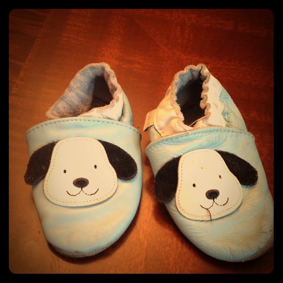 Baby shoes - robeez size 6-12 months