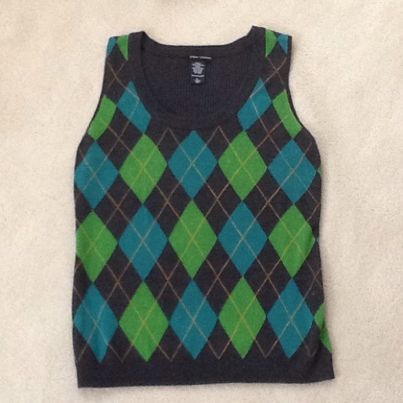 Great colors! Sweater vest, perfect with anything!