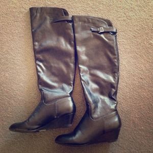 Black faux-leather boots