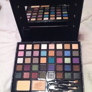 Makeup set