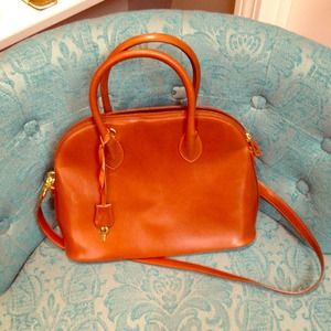 Authentic Italian leather handbag by Bruno Magli!