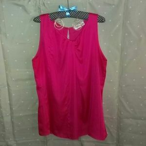 Sleeveless Suit Top (bundle w/ slvr multi hoops)