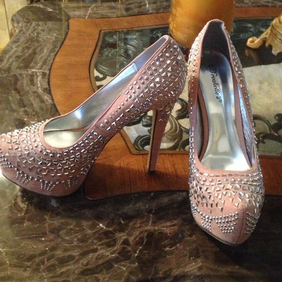 🍑Plush peach/ pink star studded 6" heels🍑