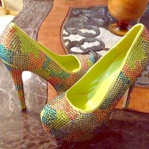 🐤Yellow Multi sequined 6" heels🐤