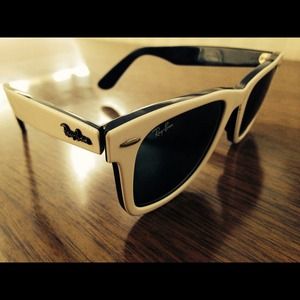 Authentic Black & White Wayfarers by Ray-Ban
