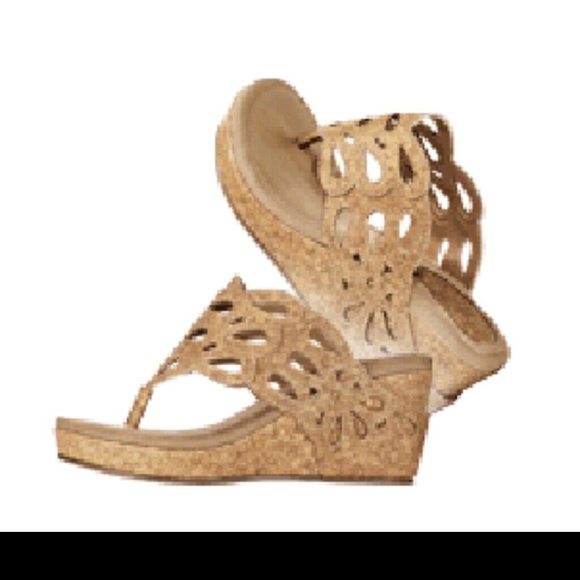 Shoes - ** BUNDLED** Lazer cut wedge & Diva double band