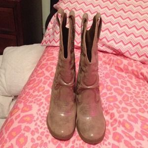 Cute cowboy boots!