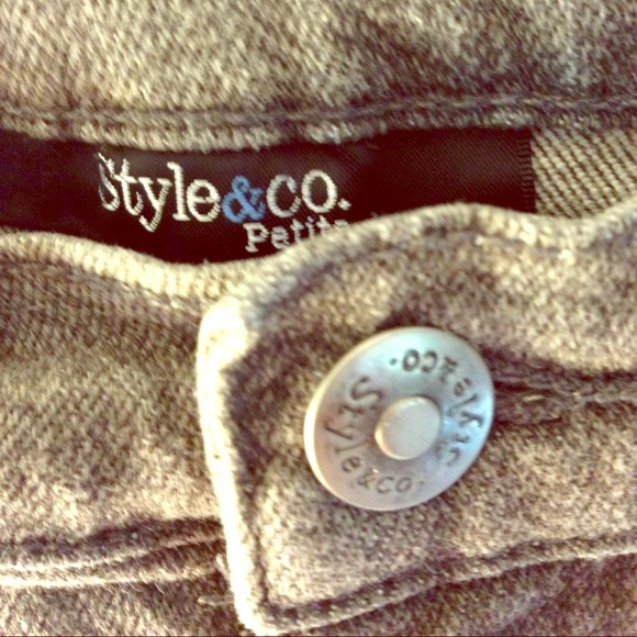 ❤️STYLE&CO. ||Grey Denim-Style||Petite Jeans|♥️