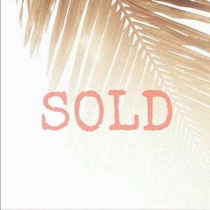 SOLD ‼️‼️ Chandelier earring