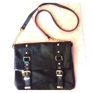 ⭐️sold⭐️faux leather cross body with gold hardware