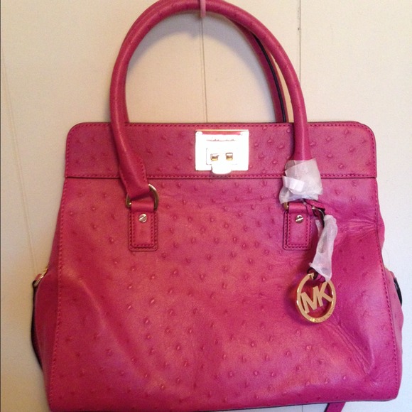 💫AUTHENTIC MICHAEL KORS HANDBAG💫