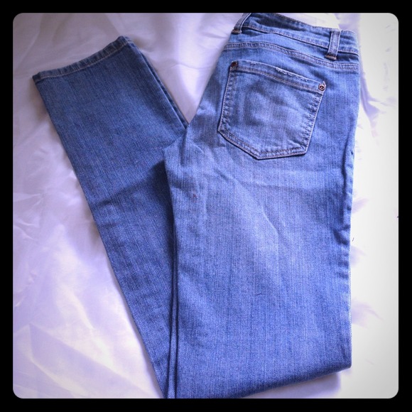 FOREVER 21 JEANS