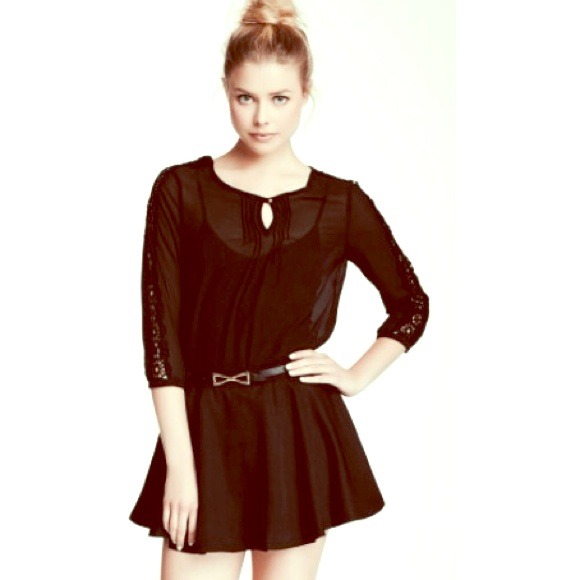💞Black Sheer Peasant Top💞