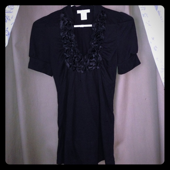 RUFFLE TOP