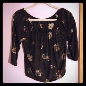 Adorable flower going out shirt