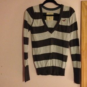 Cute hollister grey stripe long sleeve