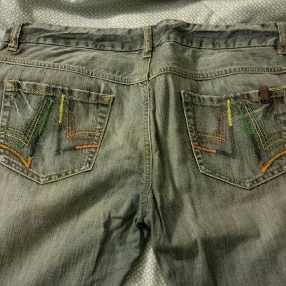 Buffalo jeans 👇👇👇👇👇 lowered price!