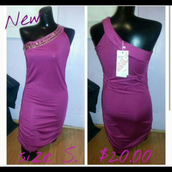 One shoulder dress