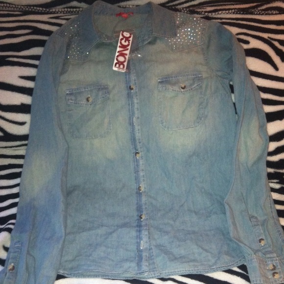 Bongo button up blue jean shirt